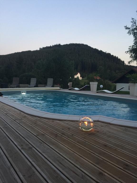 Maison La Deviniere - Sauna Et Spa Compris Accessibles Toute L'Annee Ксонрю-Лонжмер Екстер'єр фото