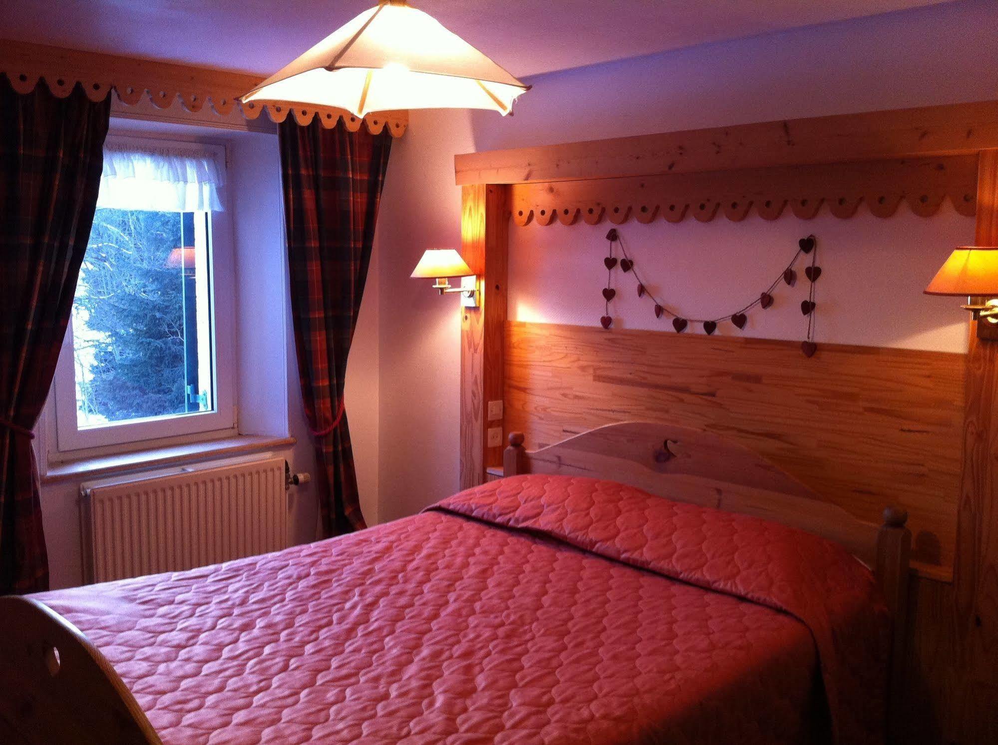 Maison La Deviniere - Sauna Et Spa Compris Accessibles Toute L'Annee Ксонрю-Лонжмер Екстер'єр фото